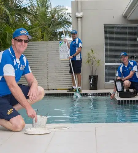 Pool Cleaning & Servicing