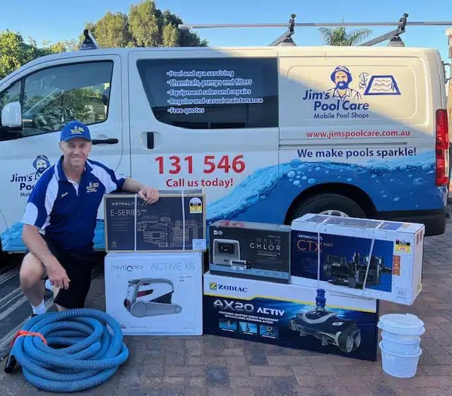 pool-cleaning-townsville with equipments