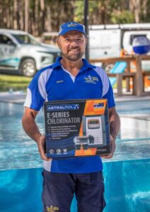 professional pool cleaner