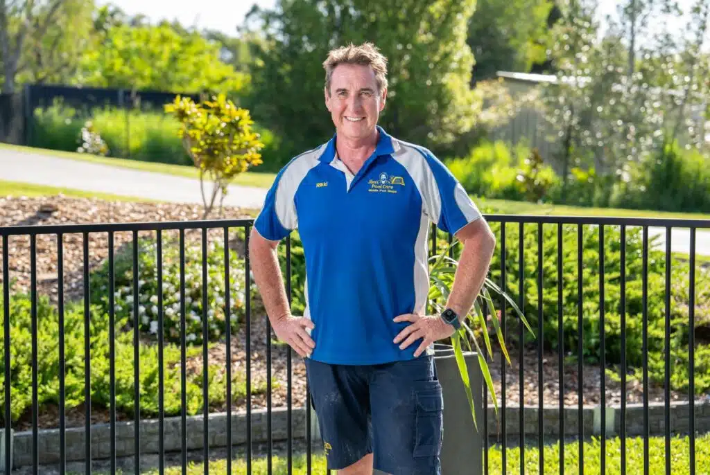 pool cleaning hope island