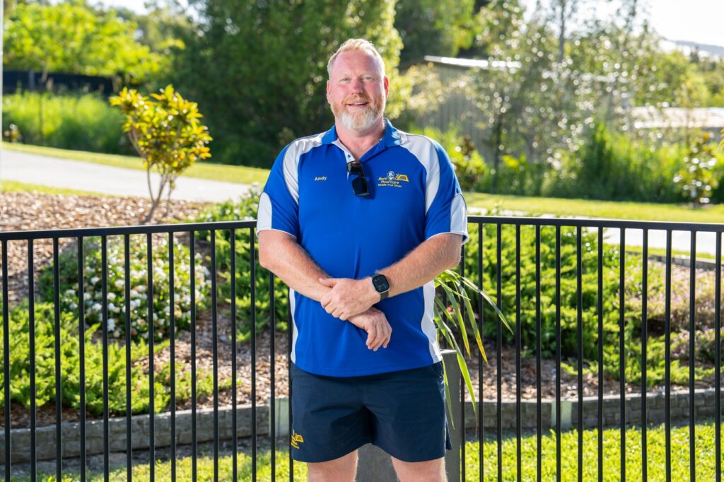 pimpama pool cleaning
