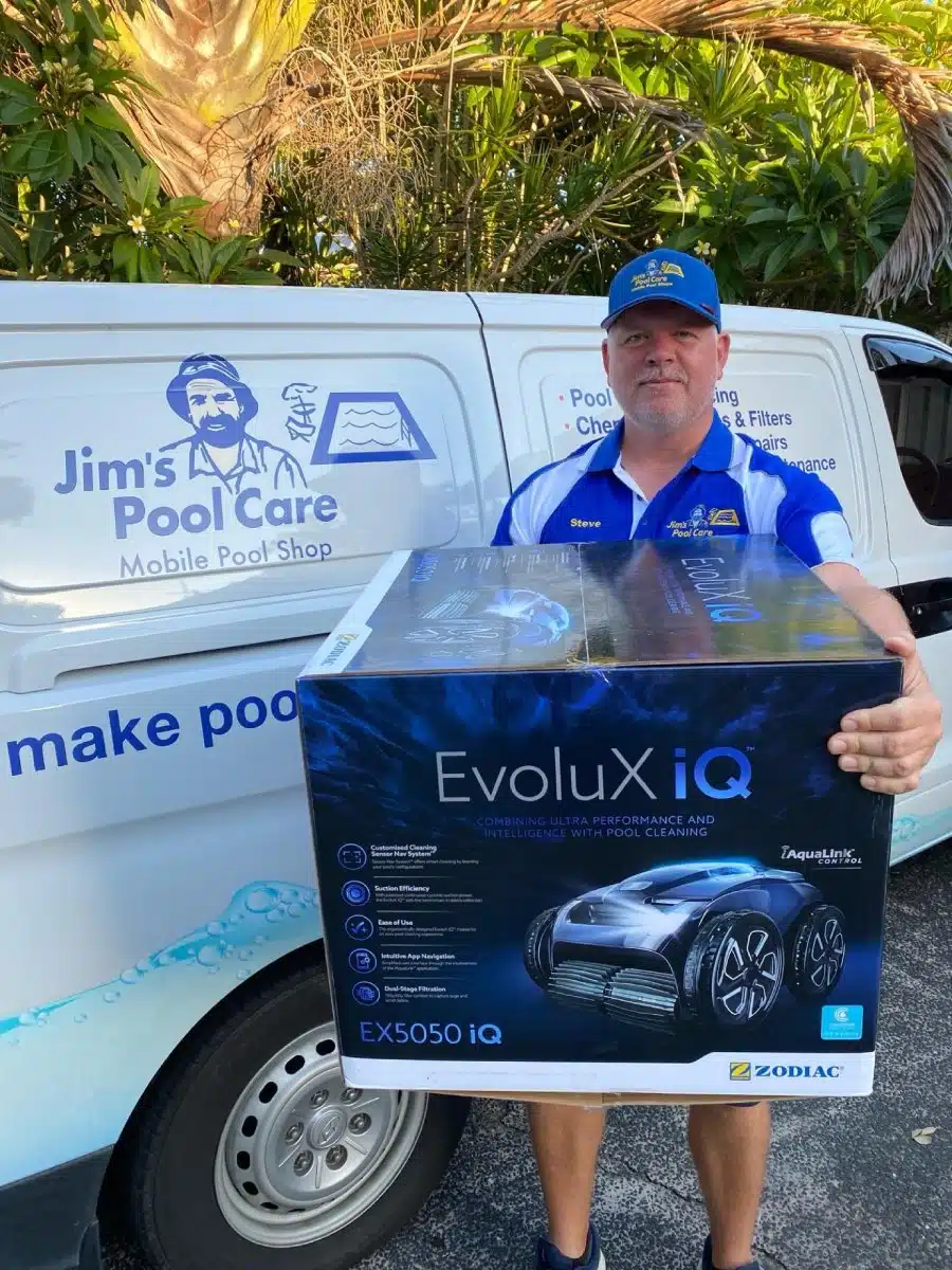 Need a pool cleaner and technician in the Port Stephens area?