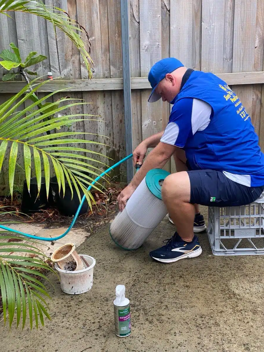 Need a pool cleaner and technician in the Port Stephens area?