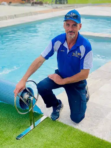 Saltwater vs Chlorine Pools, jim's pool care staff