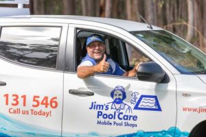 Pool Cleaning in Springfield Lakes