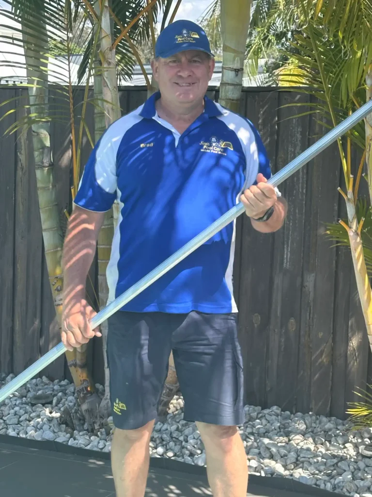 Pool Cleaning Paradise Point3