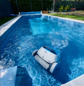 Robotic Pool Cleaners The Ultimate Guide to Choosing the Right One8