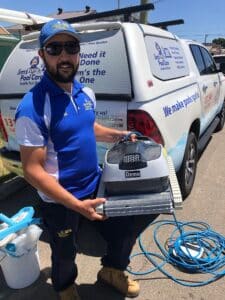 How to Clean and Maintain Robotic Pool Cleaners