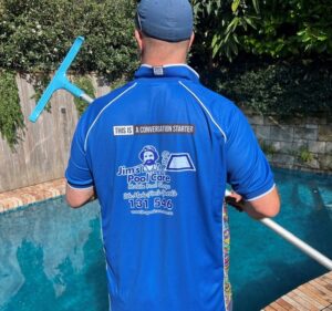 pool cleaning kingsford3
