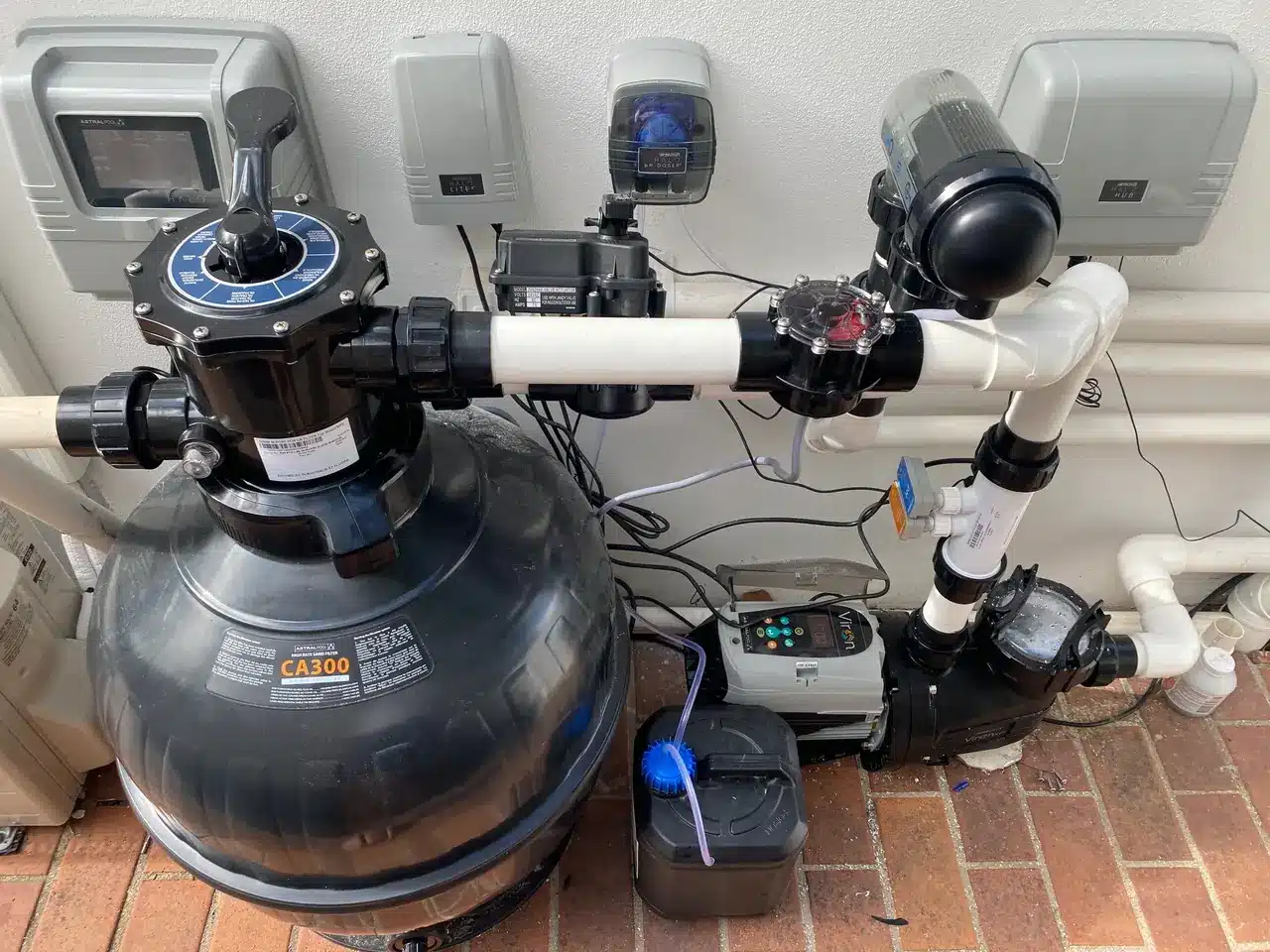 Pool pump, sand filter and chlorinator checked during a Wellington Point pool service