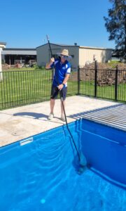 Pool Cleaning Tamworth2